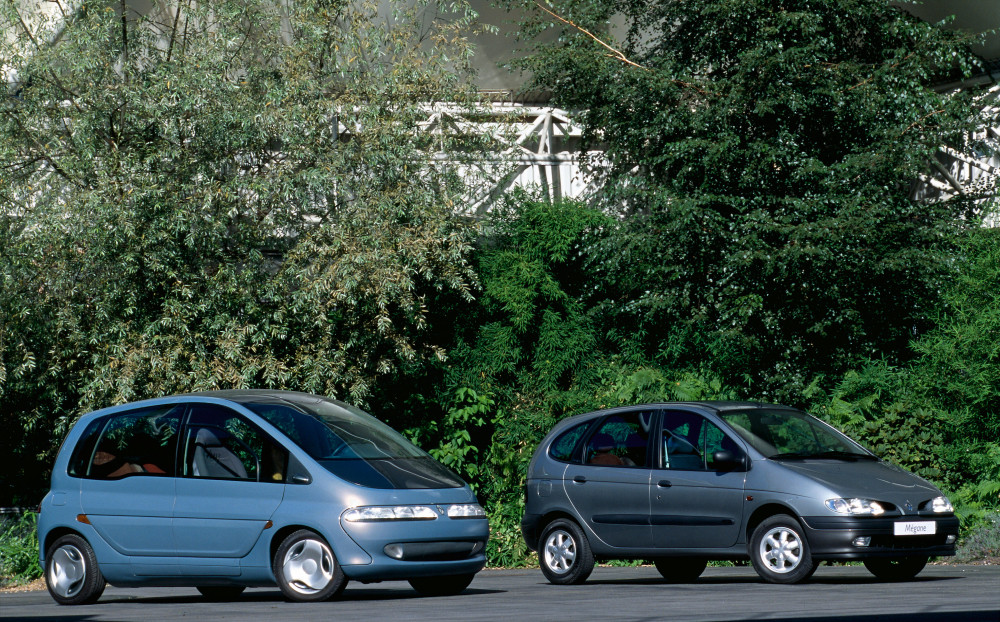 Renault scenic e. Рено Scenic 1999. Renault Scenic Concept, 1991. Peugeot Scenic 1990. История Рено Сценик.